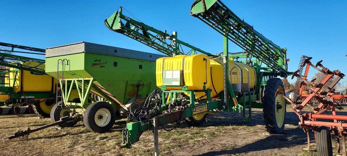 (I-1623) SUMMERS 80' SPRAYER ULTIMATE NT, RAVEN CONTROLLER, BOOM FOLD (CONTROLLER IN BACK ROOM)
