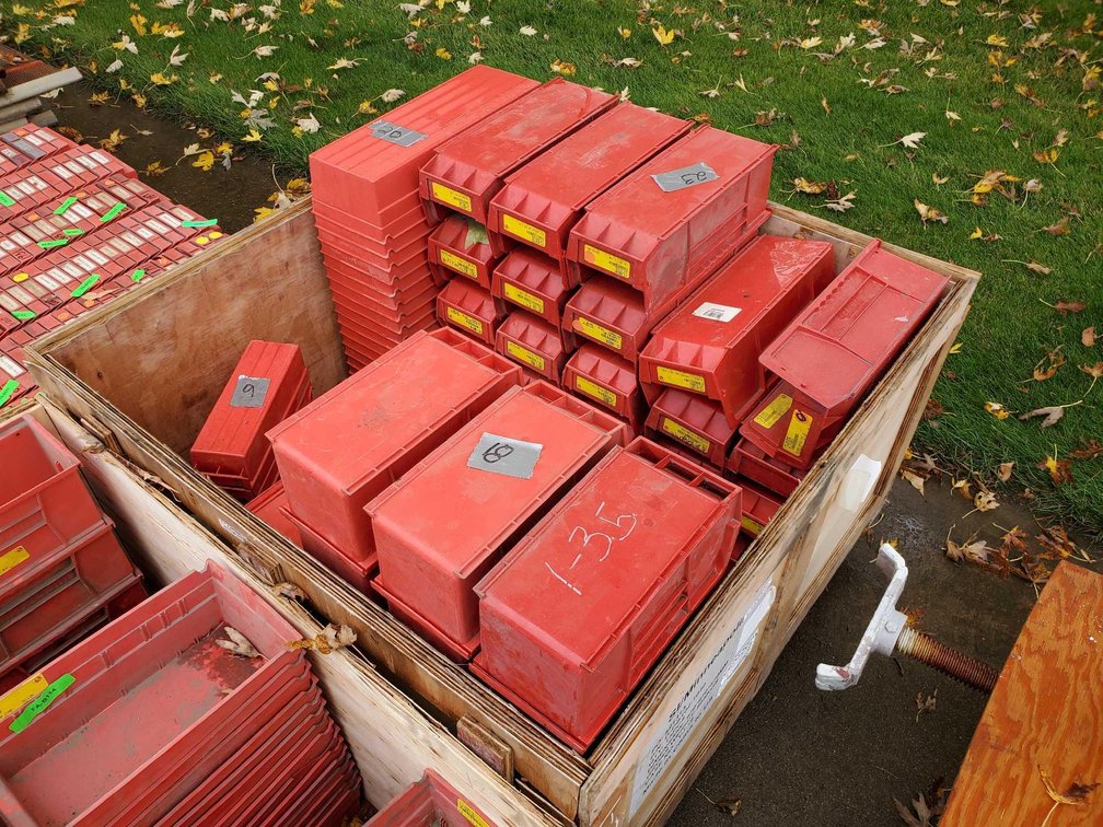 (I-35) (LOCATED IN MORRIS, MN) ​​​​​​​[67] PCS PLASTIC BINS, ASSORTED SIZES (FOR MORE INFO AND LOCAT