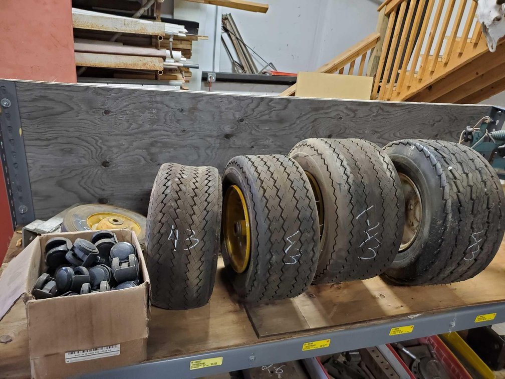 (I-43) (LOCATED IN MORRIS, MN) ​​​​​​​LOT OF [7] SMALL TRAILER TIRES (FOR MORE INFO AND LOCATION CAL