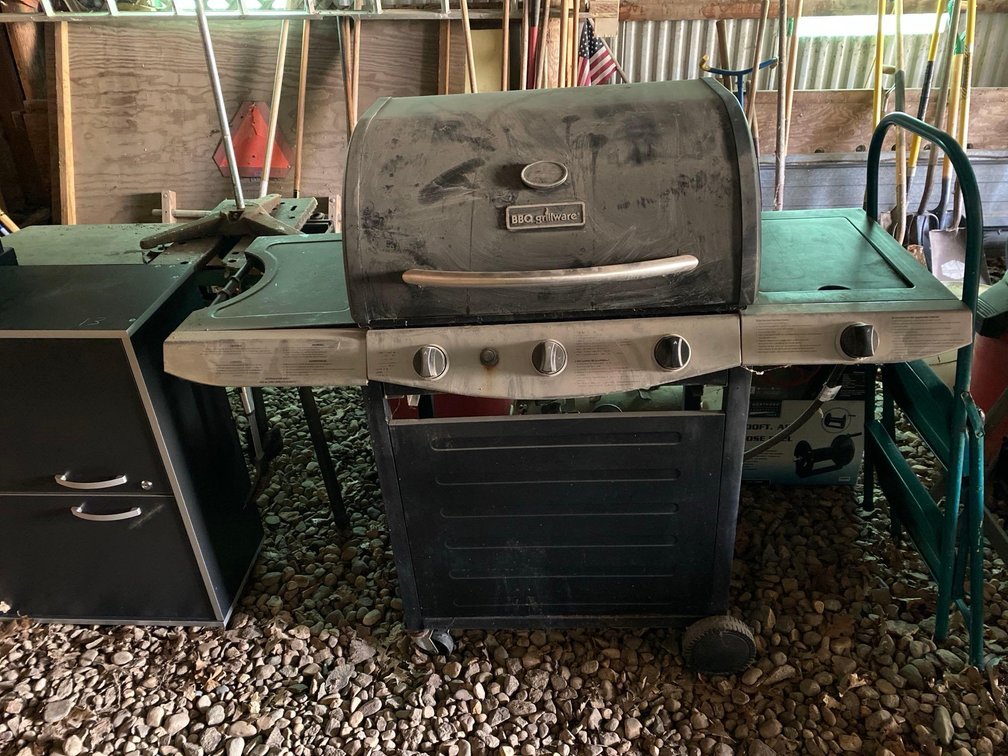 PROPANE BBQ GRILL