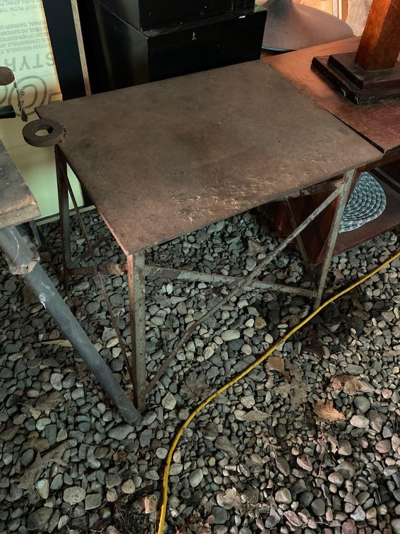 METAL WELDING TABLE