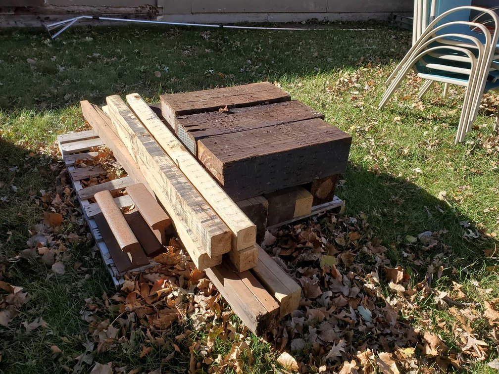 ASSORTMENT OF WOODEN BLOCKS & RAILS