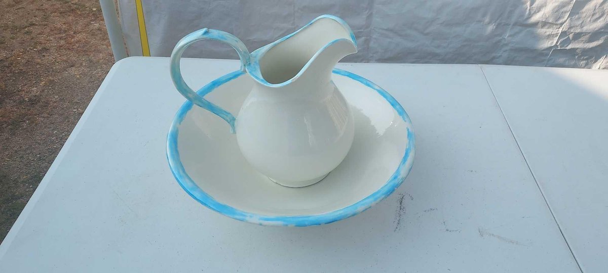 (I-18) LARGE BLUE AND CREAM PITCHER AND BOWL SET