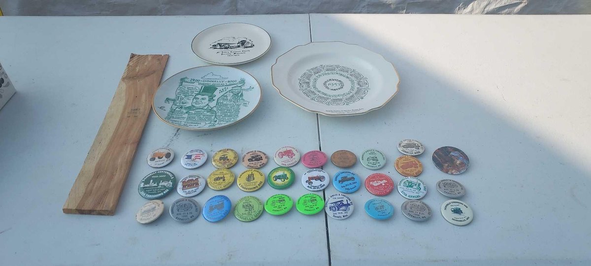 (I-20) COLLECTION OF DONNELLY THRESHING BEE BUTTONS, 20TH ANNIVERSARY OF ST. JOHNS OF DONNELLY, DONNELLY CENTENNIAL AND 1953 DONNELLY FARMERS CO-OP