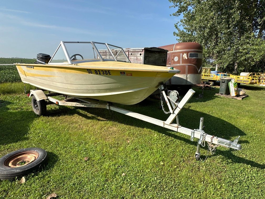 (I-320)(BILL OF SALE-HOMEMADE)  STARCRAFT ALUMINUM BOAT WITH 50HP MERCURY ON A  BUNKER TRAILER 