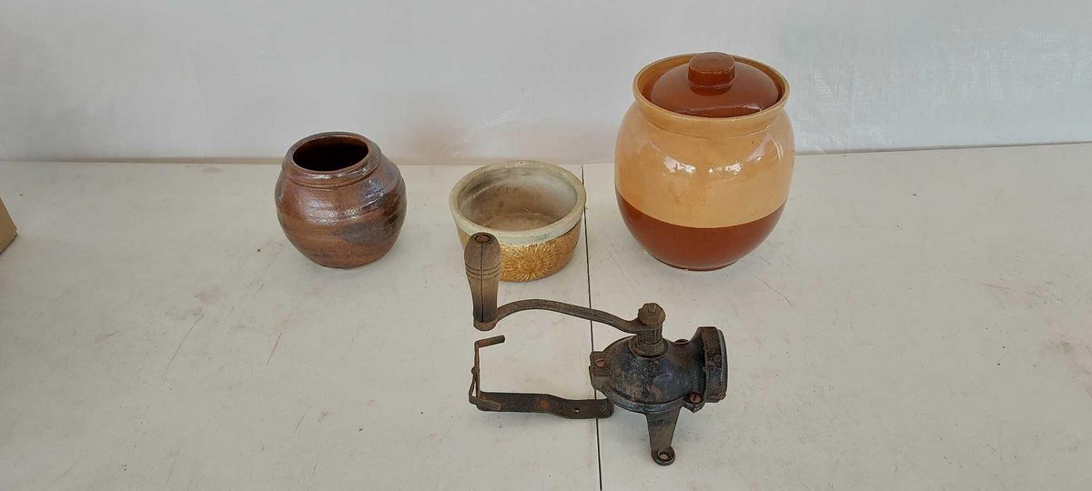 (I-25) LARGE BROWN BEAN POT WITH COVER, SMALL BEAN POT, BUTTER CROCK AND ANTIQUE COFFEE GRINDER