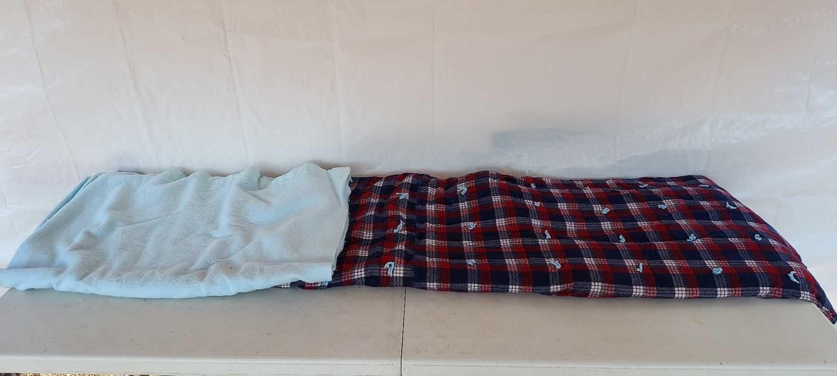 (I-48) TWIN SIZE HAND MADE QUILT WITH TWIN BLUE BLANKET