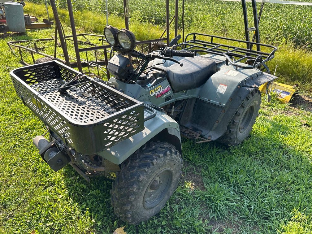 (I-316) (BILL OF SALE) 1996 SUZUKI 250 QUAD RUNNER, 4W DRIVE REV, FRONT WINCH, BLADE, RUNS & DRIVES