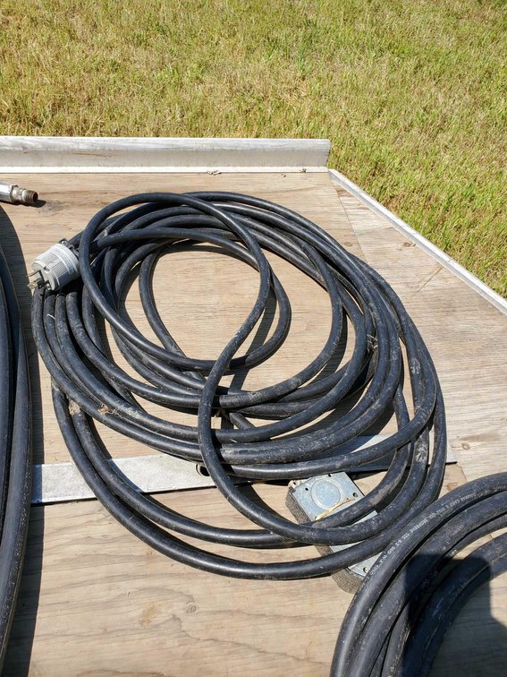 (I-10A) 240 V EXTENSION CORD
