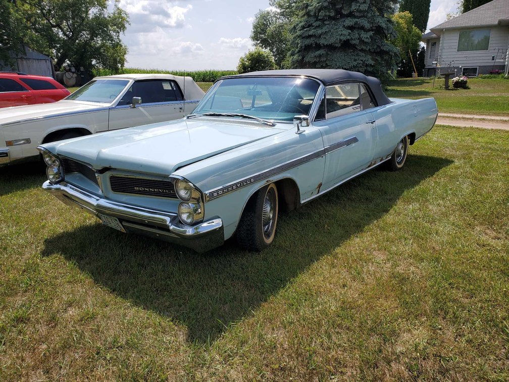 (I-106B) (TITLE) 1963 PONTIAC BONNEVILLE, 2 DOOR, CONVERTIBLE, 59,999 MILES SHOWING, RUNS, NEEDS BRA
