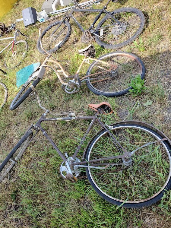 (I-39A) (3) BIKES