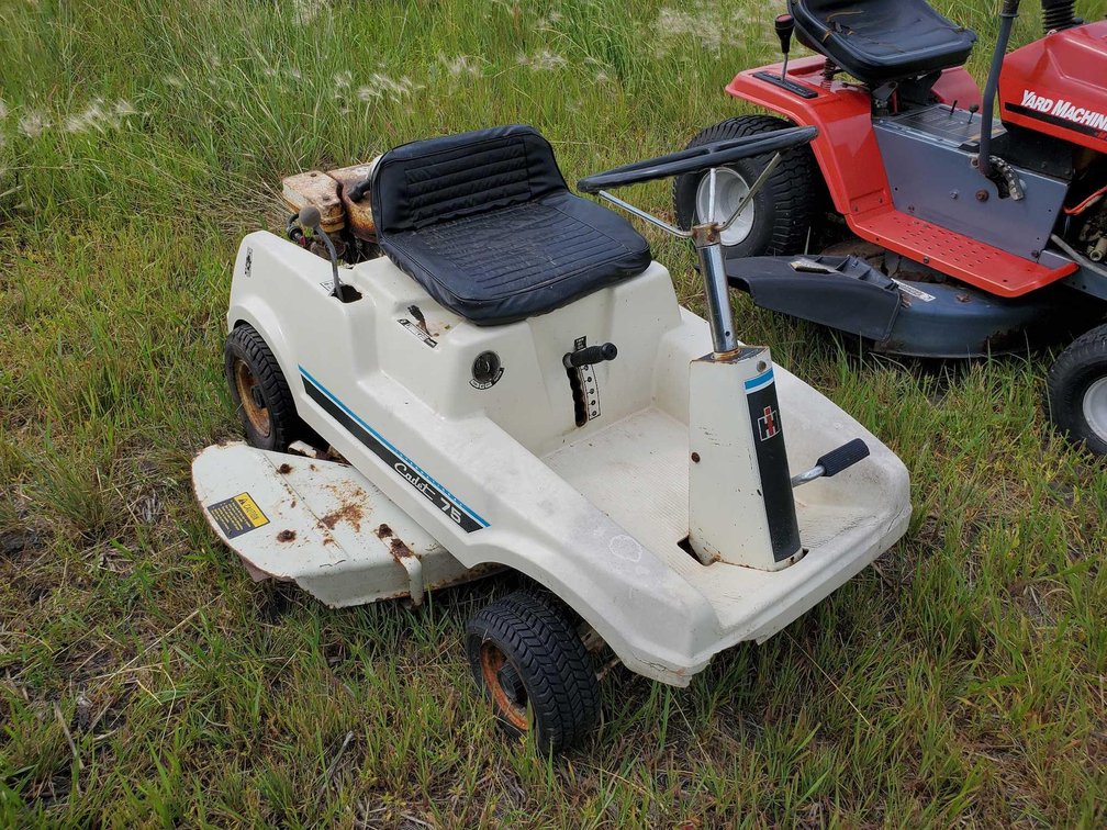(I-54A) INTERNATIONAL CADET 75 MOWER, UNKNOWN CONDITION