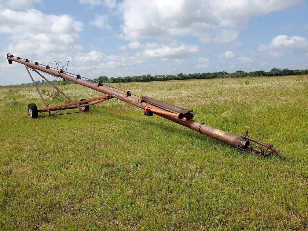 (I-56A) FETERL 60' AUGER, 8", 540 PTO
