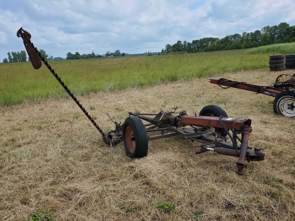 (I-58A) NEW IDEA SICKLE MOWER
