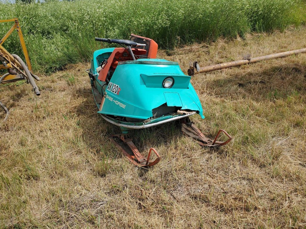 (I-72A) JOHNSON SKEE HORSE SNOWMOBILE, PARTS