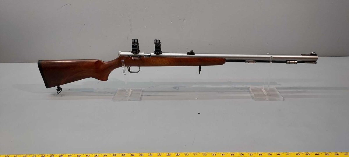 (I-411C) THOMPSON CENTER .54 CAL MUZZLE LOADER WITH SCOPE RINGS, SN# S18915