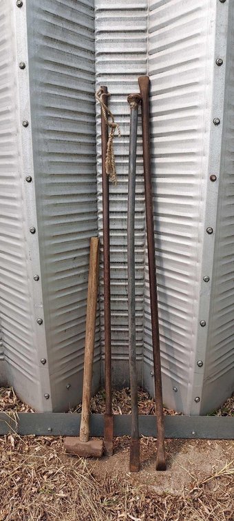 SLEDGE, [2] SPUD BARS, AND LARGE PRY BAR