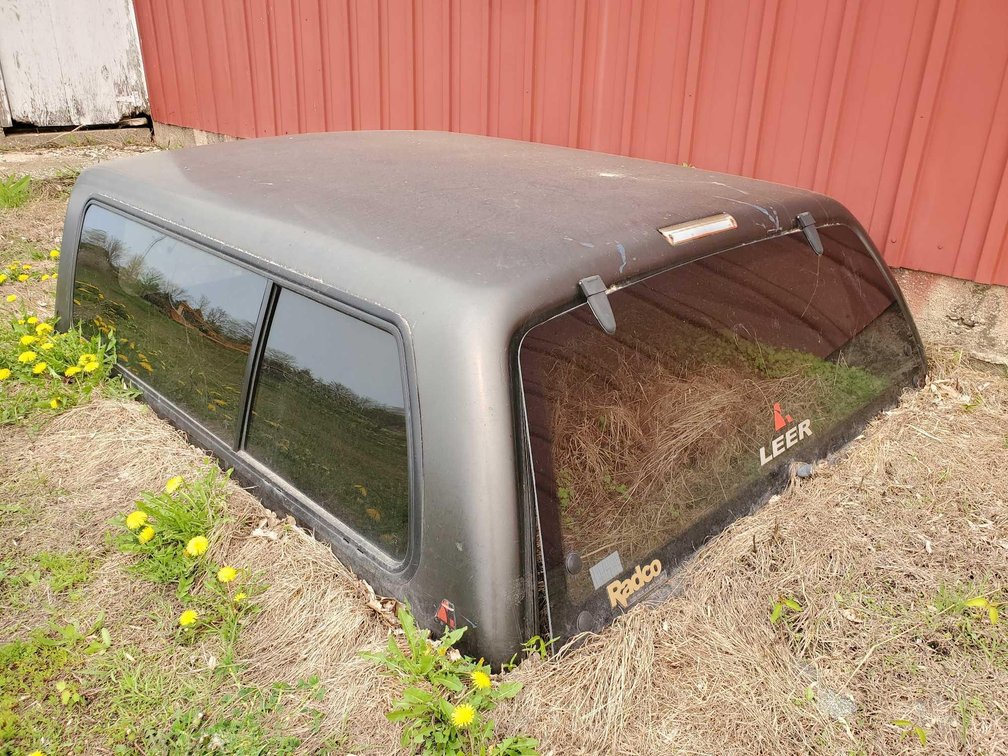 LEER TRUCK BOX TOPPER, 7' X 5'