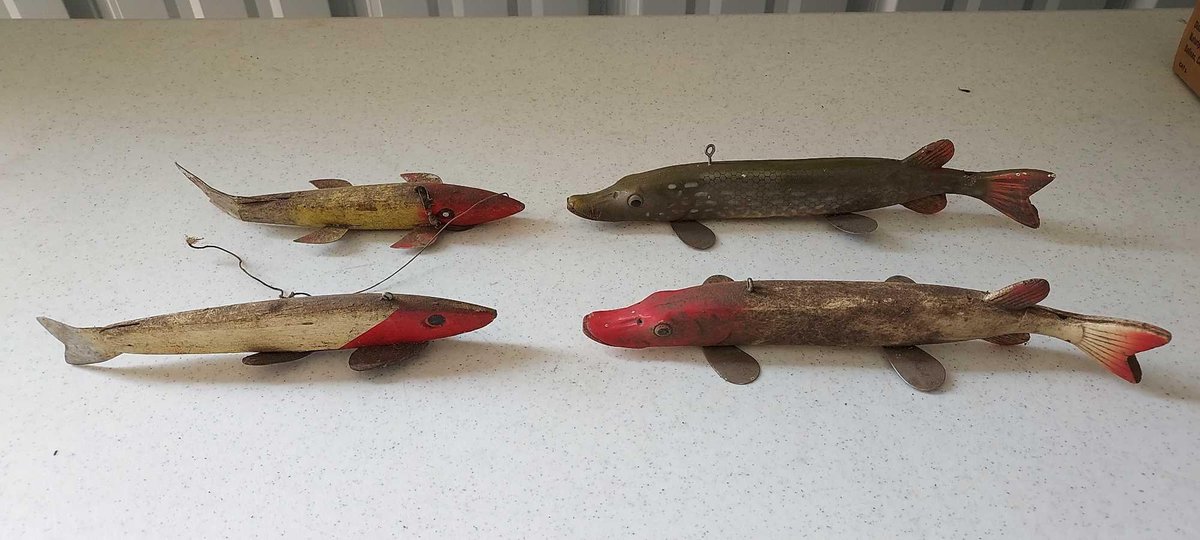 [4] FISH SPEARING DECOYS