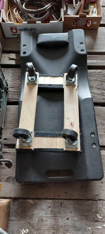 MECHANICS CREEPER AND 4-WHEELED CART