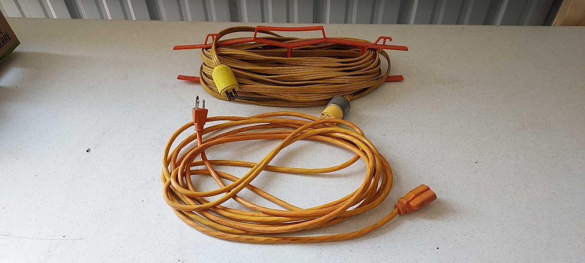 [2] EXTENSION CORDS