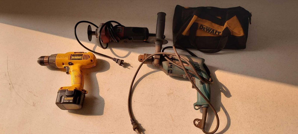 MAKITA DRILL, CUT OFF GRINDER WHEEL, AND DEWALT DRILL - NO CHARGER