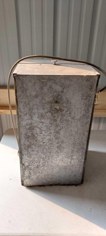 SMALL ELECTRIC SMOKER