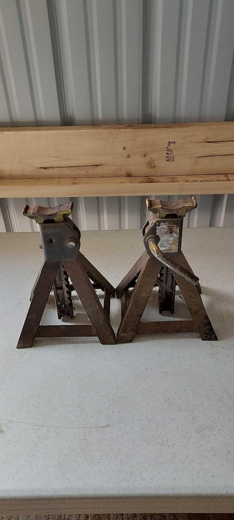 (2) JACK STANDS