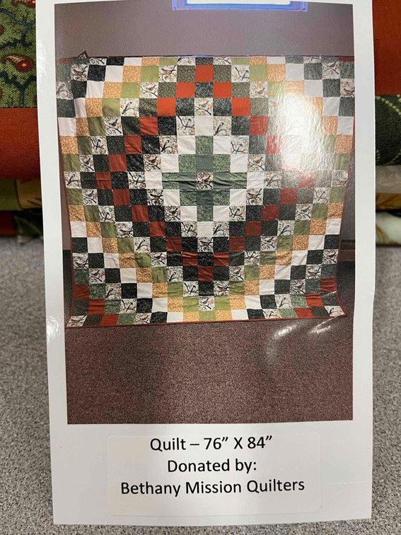 Handmade quilt donated by Lois Kluver