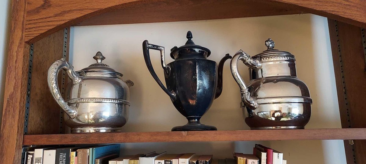(3) VINTAGE TEAPOTS