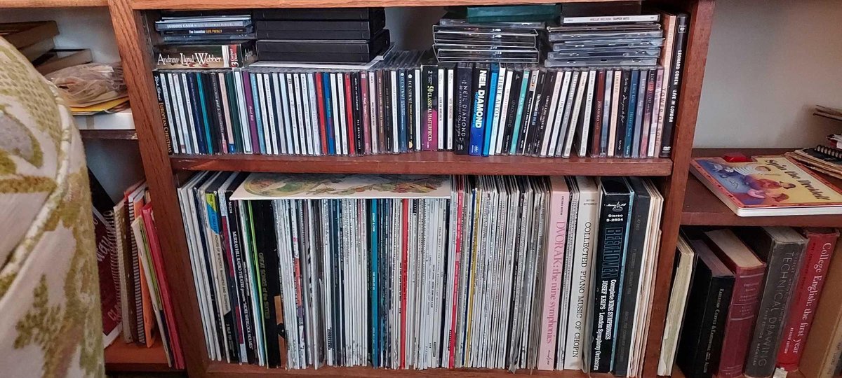LARGE ASSORTMENT OF VARIOUS CDS AND LPS