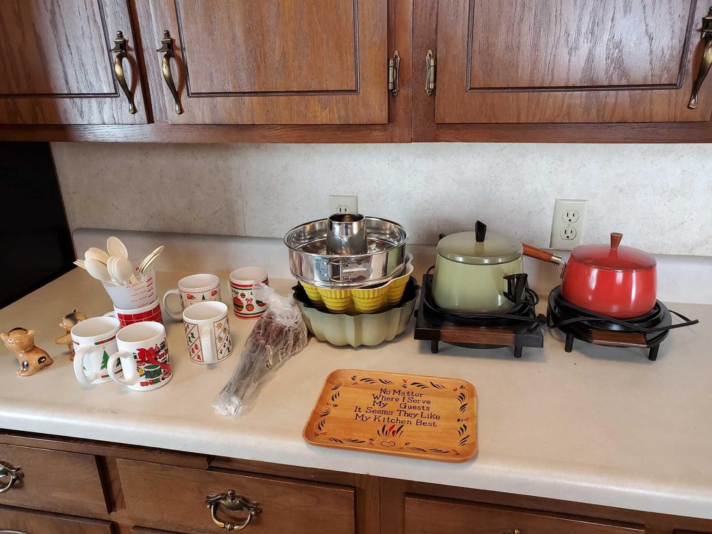 FONDUE POTS, CAKE MOLDS, COFFEE MUGS, AND MORE