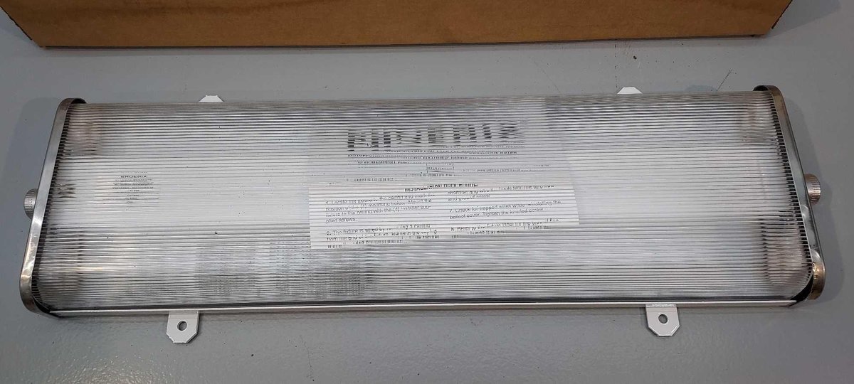 (I-44) MARINE GRADE 2' FLUORESCENT LIGHT FIXTURES (NEW)