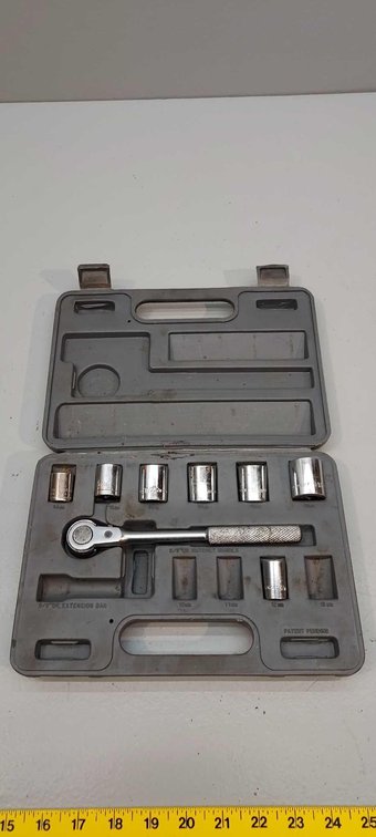(I-53) PARTIAL 3/8" DRIVE METRIC SOCKET SET