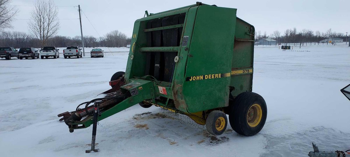 (I-604) JOHN DEERE 375 ROUND BALER, 540 PTO, WORKS AS SHOULD (BOOK IN BACK ROOM)