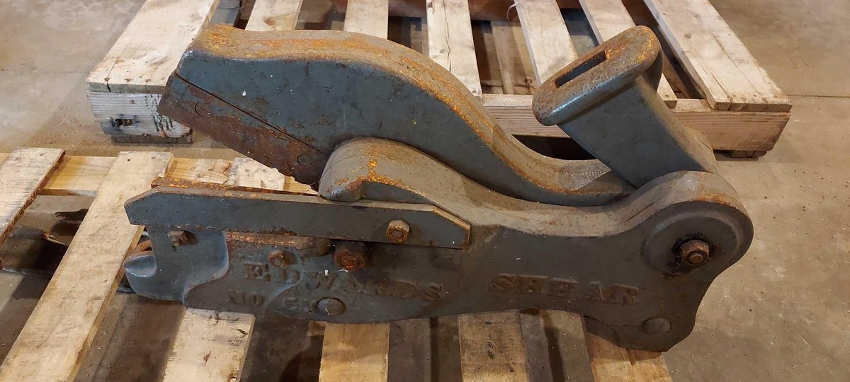 (I-69) METAL SHEARS