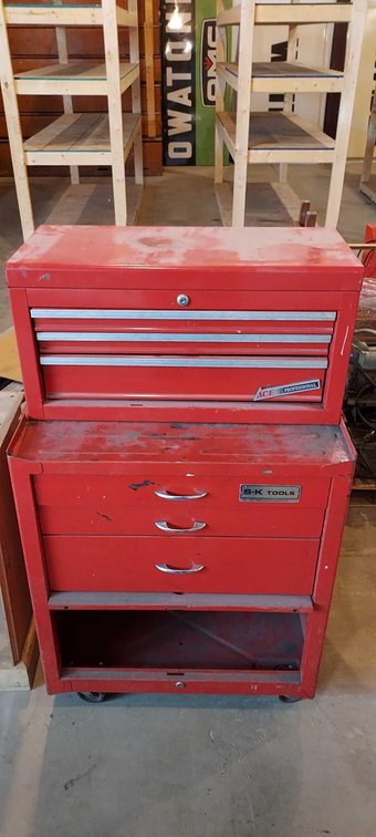 (I-71) LARGE ROLLING TOOL BOX 45" HEIGHT X 18" DEPTH X 27" WIDTH