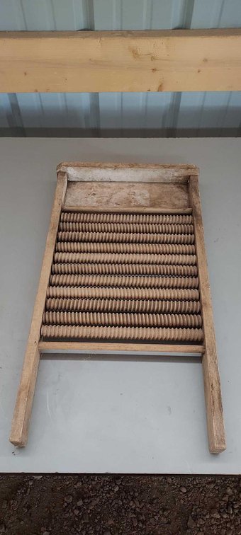 VINTAGE WOODEN WASHBOARD