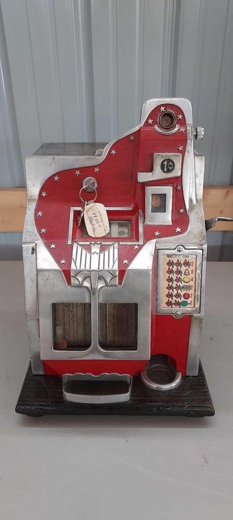 VINTAGE MILLS PENNY PLAY SLOT MACHINE (SELLER STATES WORKING CONDITION)