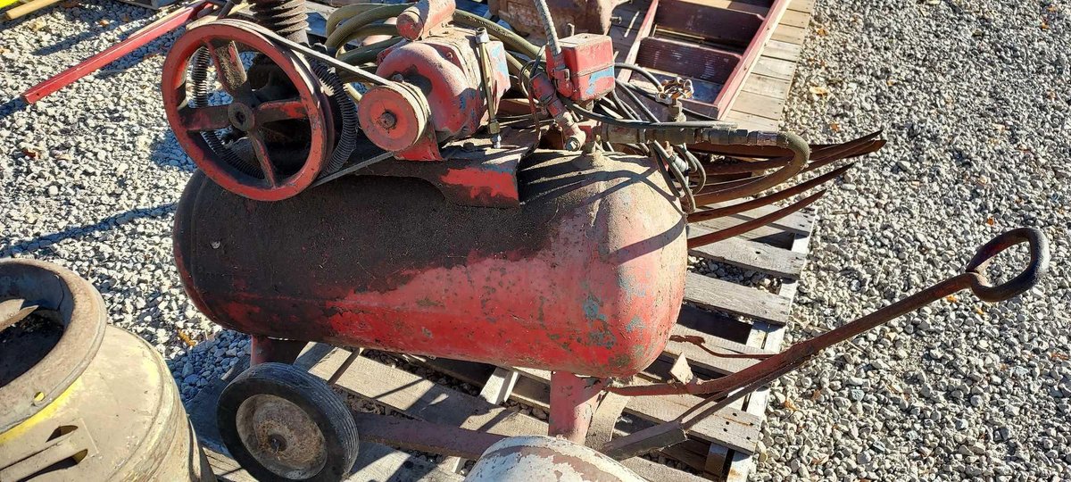 AIR COMPRESSOR (UNKNOWN CONDITION)