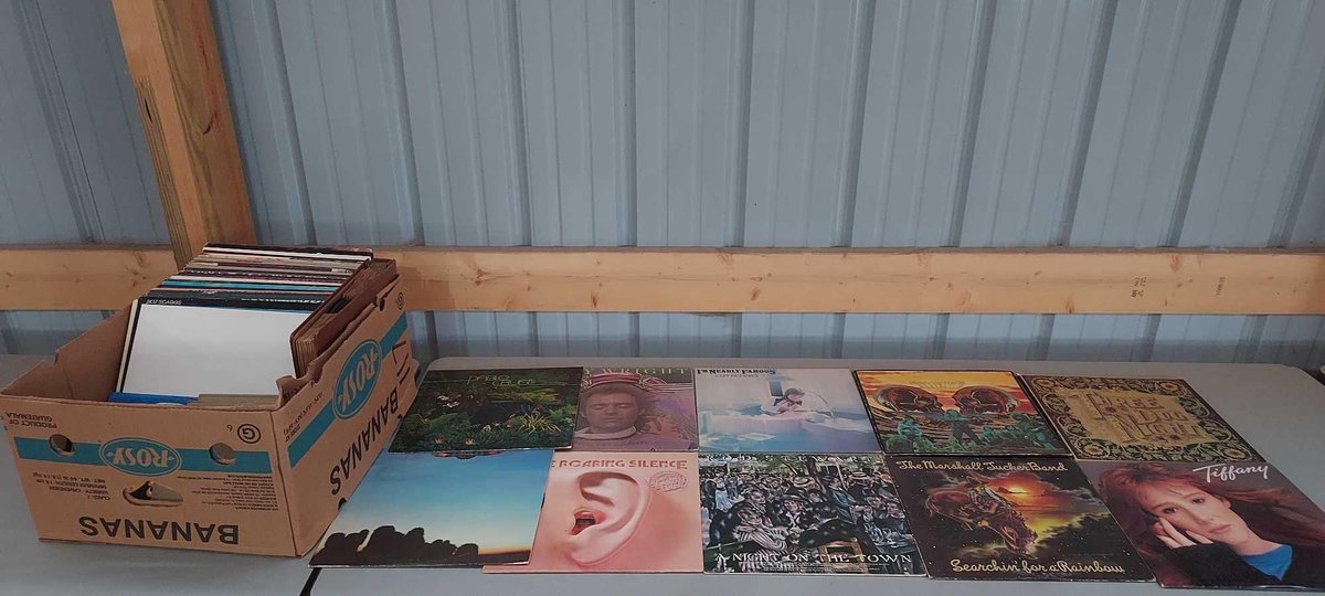 ASSORTMENT OF VARIOUS RECORDS/LPS