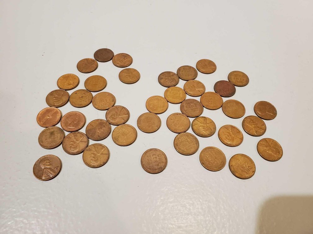 ASSORTMENT OF VINTAGE U.S. & CANADIAN PENNIES, VARIOUS YEARS