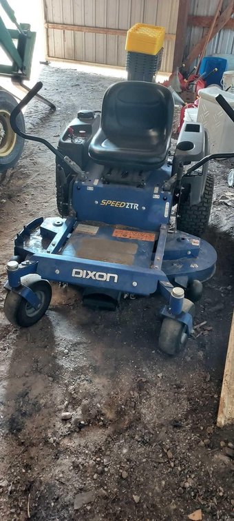 DIXON ZERO TURN MOWER