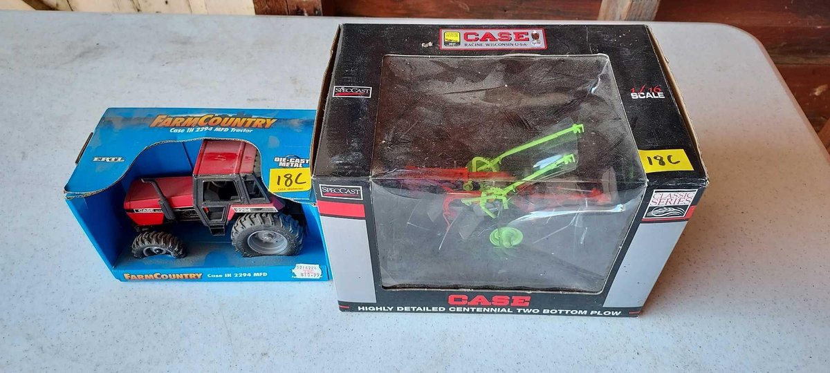 CASE IH 2294 MFD TRACTOR DIE-CAST MODEL, AND CASE HIGHLY DETAILED TWO BOTTOM PLOW DIE-CAST MODEL 1/1