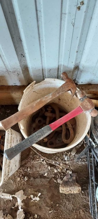 (2) HAMMERS, AND ASSORTMENT OF CLEVISES