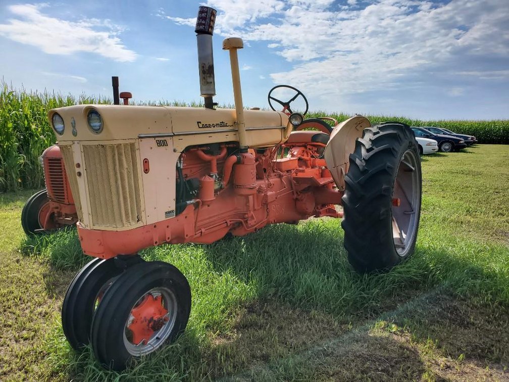 CASE-O-MATIC  800, GAS, 3 PT, 540 PTO, 1 HYD, MODEL 811-B, SN# 8121047