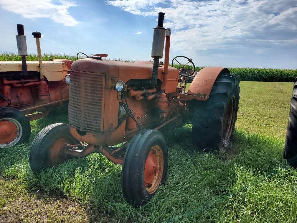 CASE 500, DIESEL, WIDE FRONT, REAR FENDERS, 1 HYD, 540 PTO, SN# 8037572