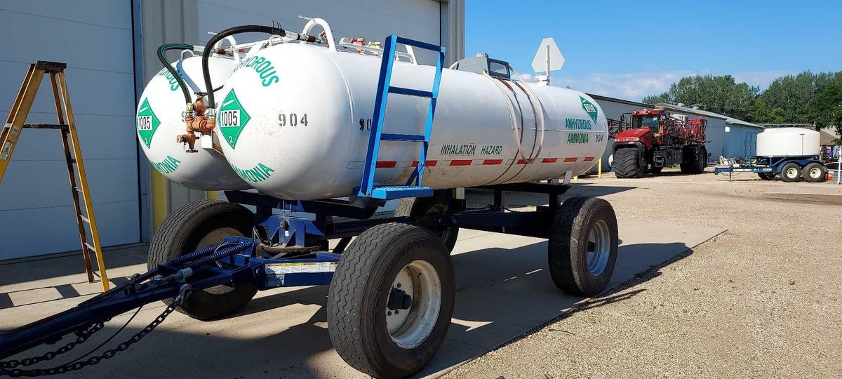 (C-169) DUO LIFT TWIN 1000 GALLON ANHYDROUS TRAILER WITH SPRING-ASSIST-LIFT TELESCOPING HITCH, LIGHT