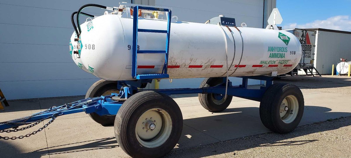 (C-173) DUO LIFT TWIN 1000 GALLON ANHYDROUS TRAILER WITH SPRING-ASSIST-LIFT TELESCOPING HITCH, LIGHT