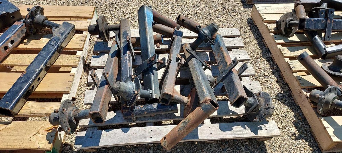 (C-40) (6) GAUGE WHEEL LEGS WITH HUBS